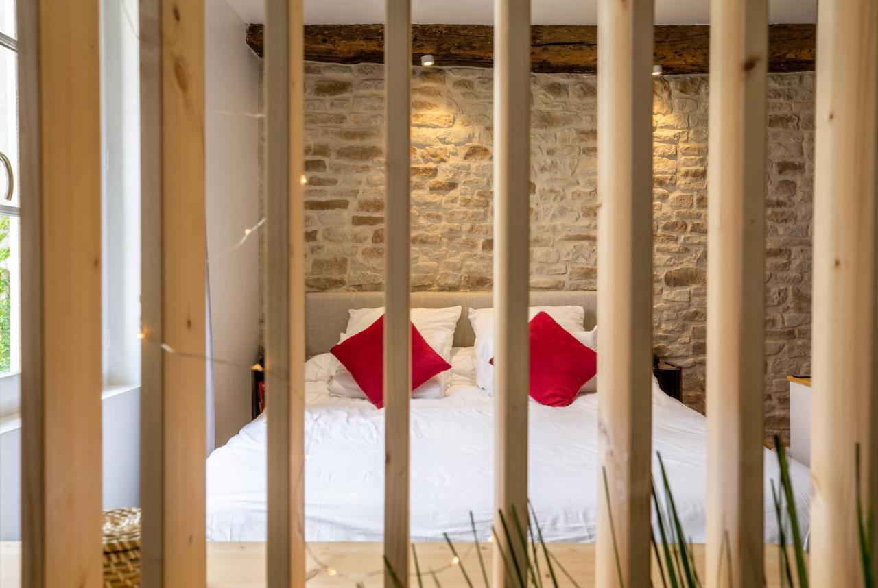 Cocon A Bulles Chic Vue Cathedrale Avec Spa-Jacuzzi شارتر المظهر الخارجي الصورة